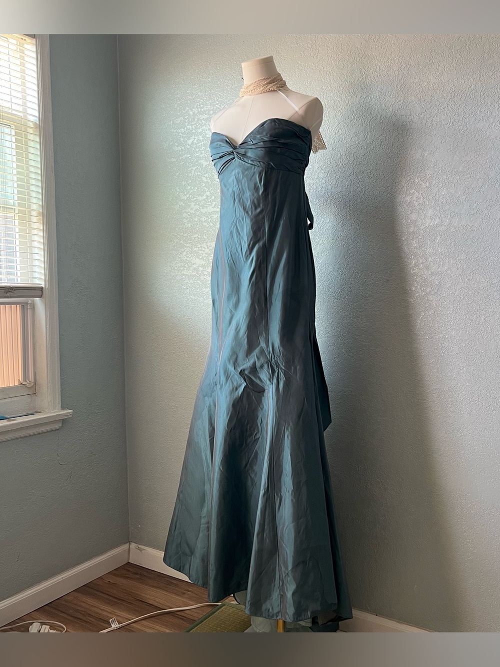 Vintage Jim Hjelm Occasion Strapless Teal Iridescent Formal Gown Size 12 USA